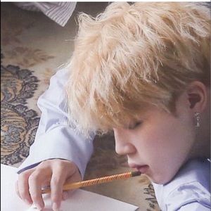 Meet your Posher, Jade